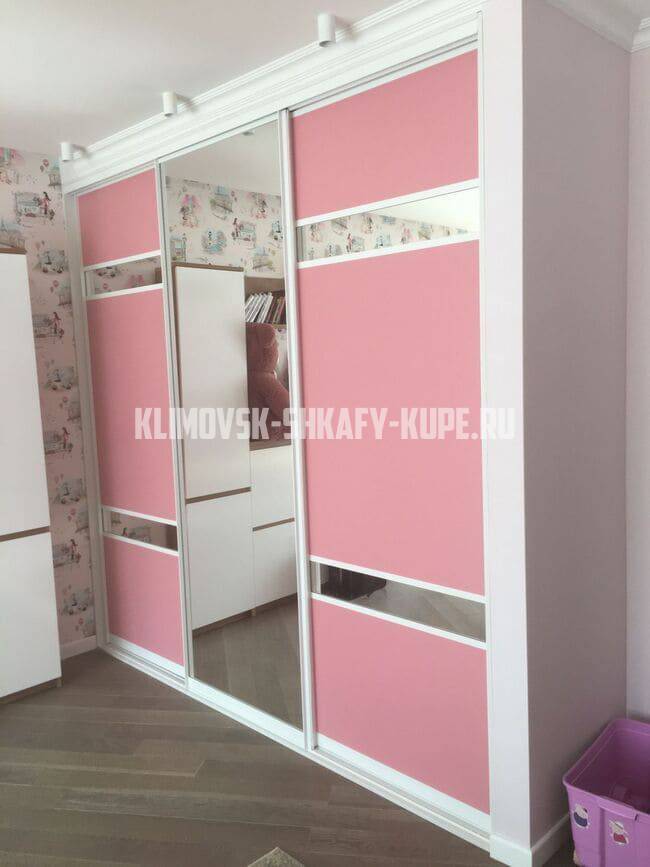 Шкафы в спальню Климовск